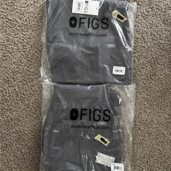 Figs Graphite Top and Bottom Scurbs - Picture 3 of 5